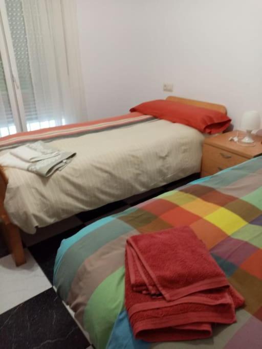 La Casa De Sensi Villa Güéjar Sierra Eksteriør billede